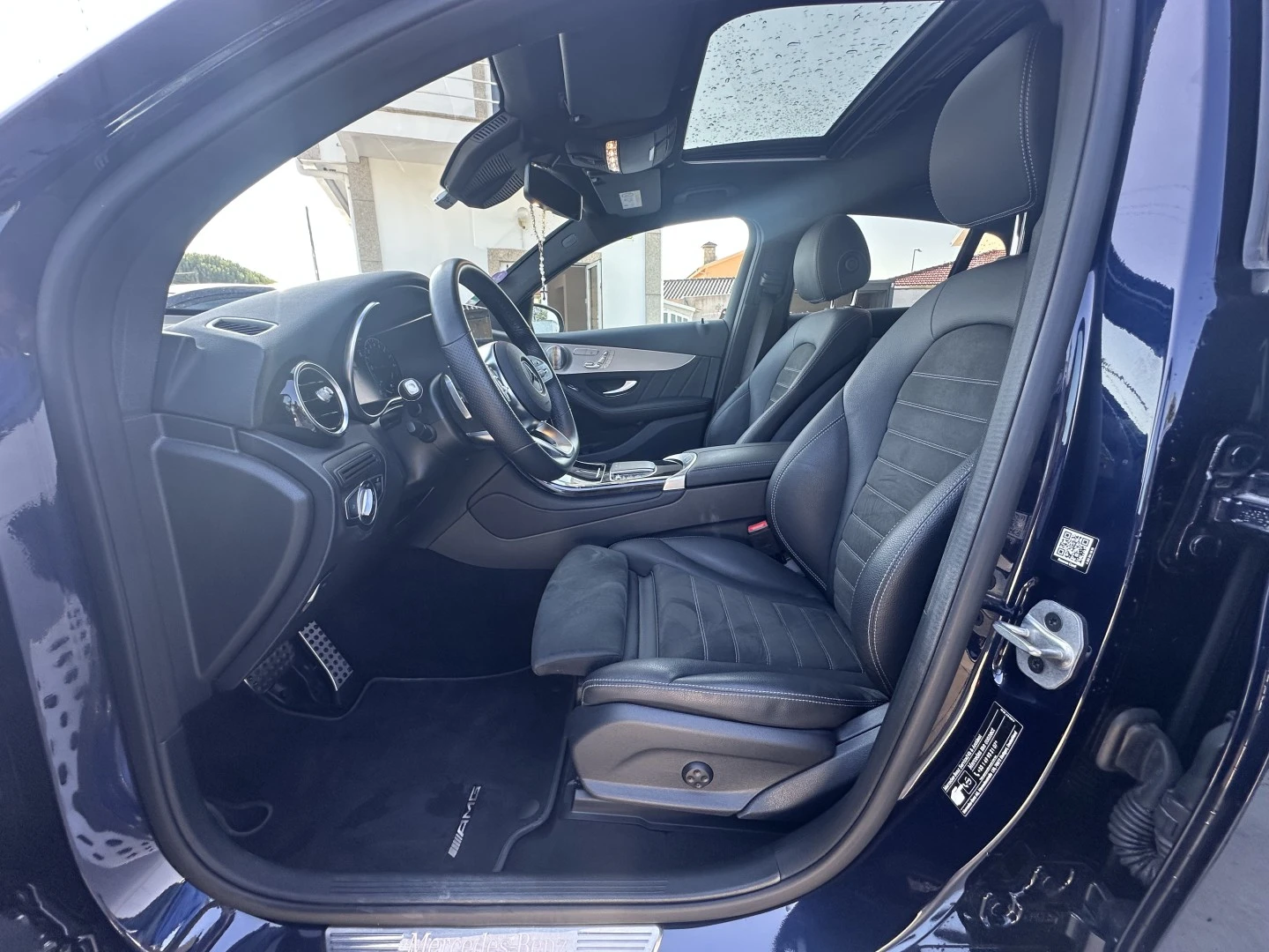 Mercedes-Benz GLC 300 e 4Matic 9G-TRONIC AMG Line