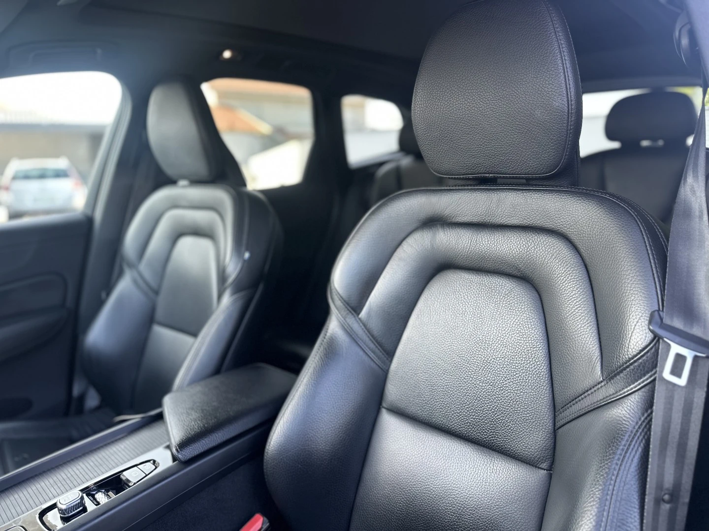 Volvo XC 60 T8 Twin Engine AWD Geartronic Momentum