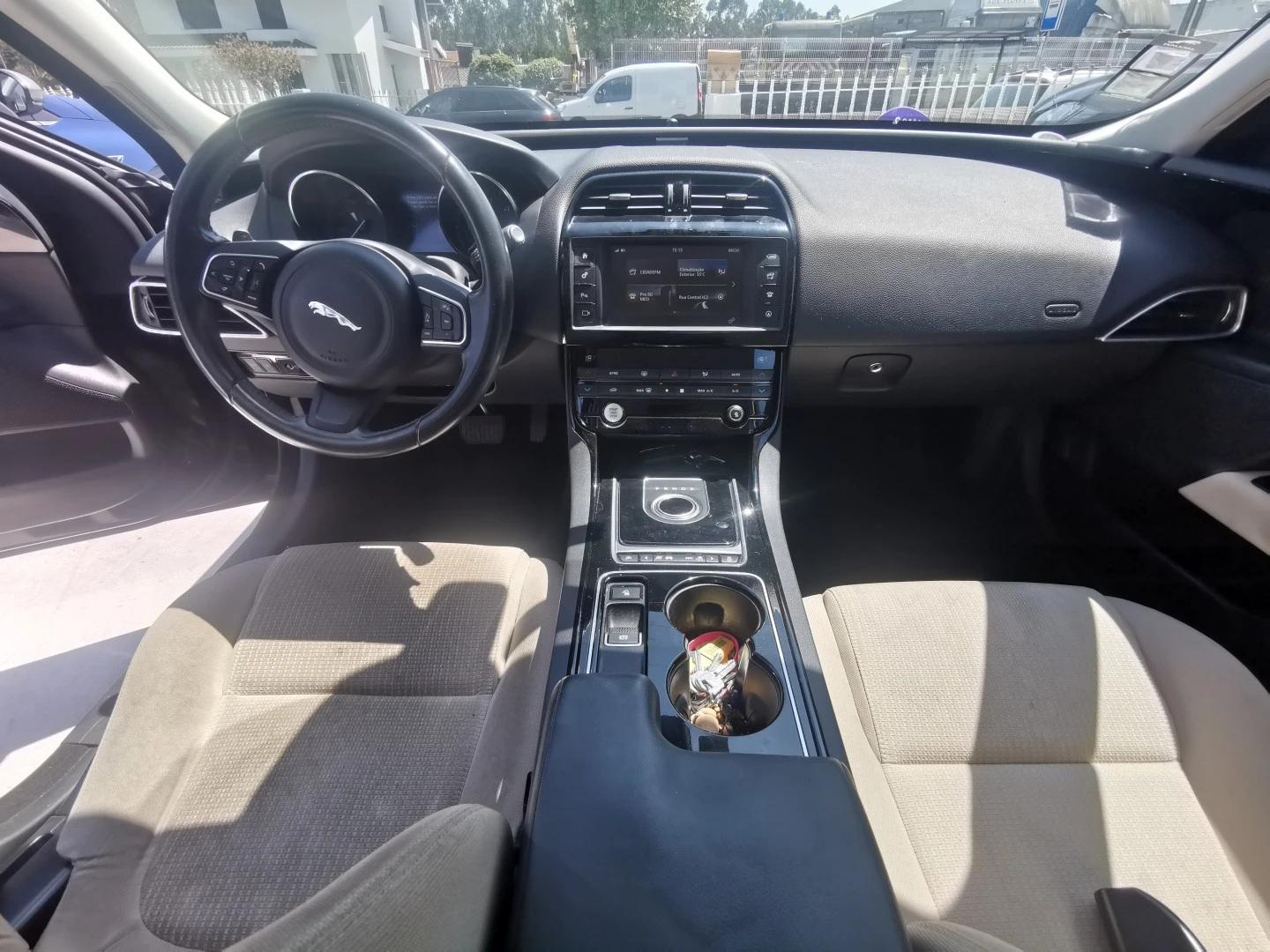 Jaguar XE 2.0 D Prestige Aut.