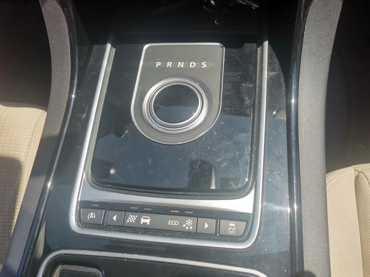 Jaguar XE 2.0 D Prestige Aut.