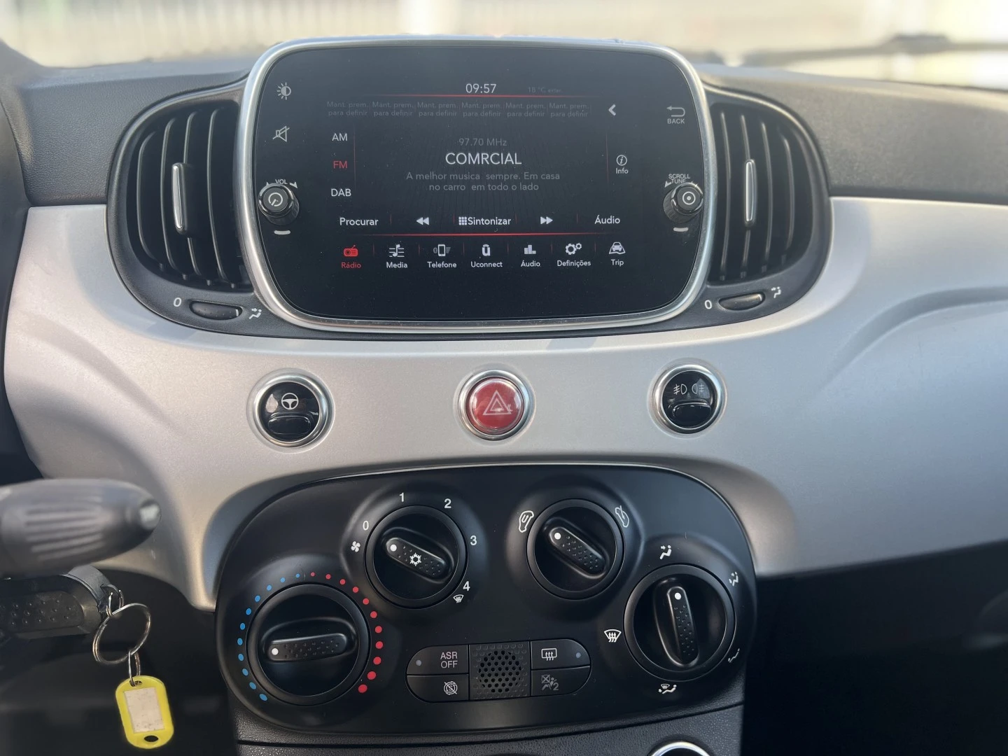 Fiat 500 1.0 Hybrid Connect