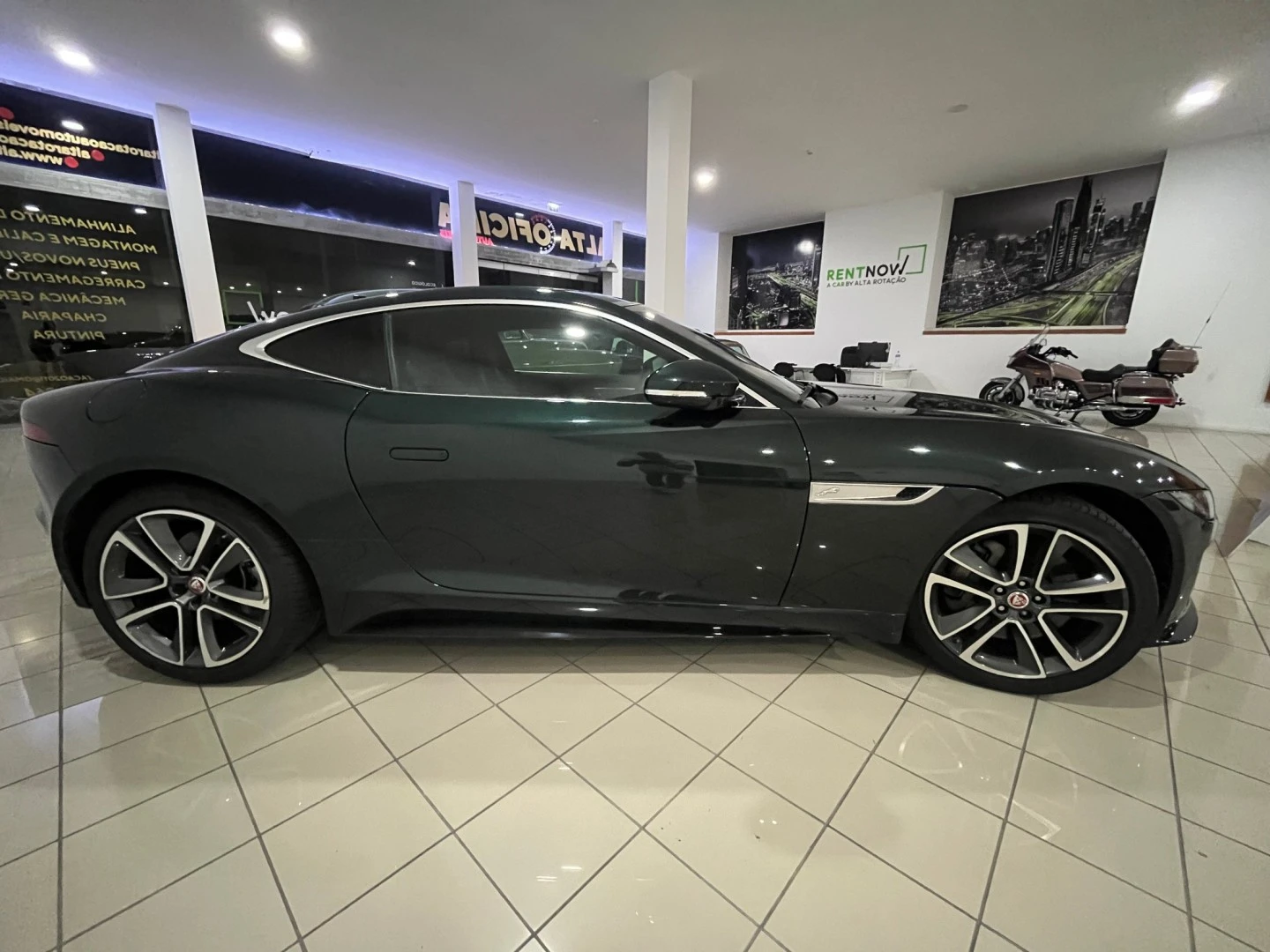 Jaguar F-Type 2.0 i4 R-Dynamic