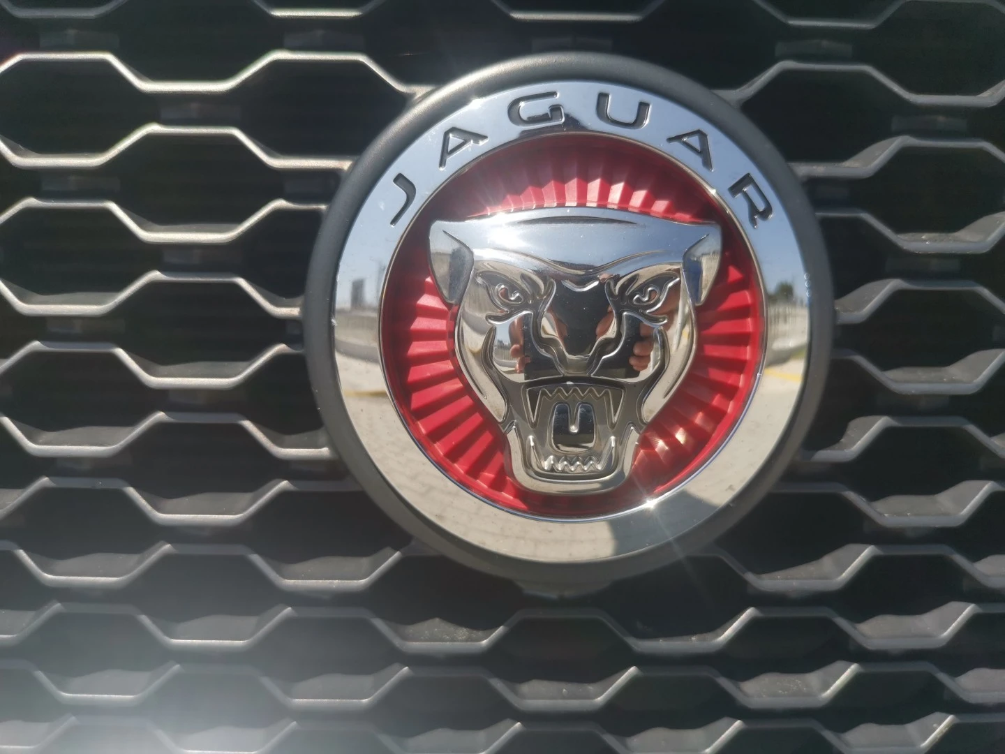 Jaguar XE 2.0 D Prestige Aut.