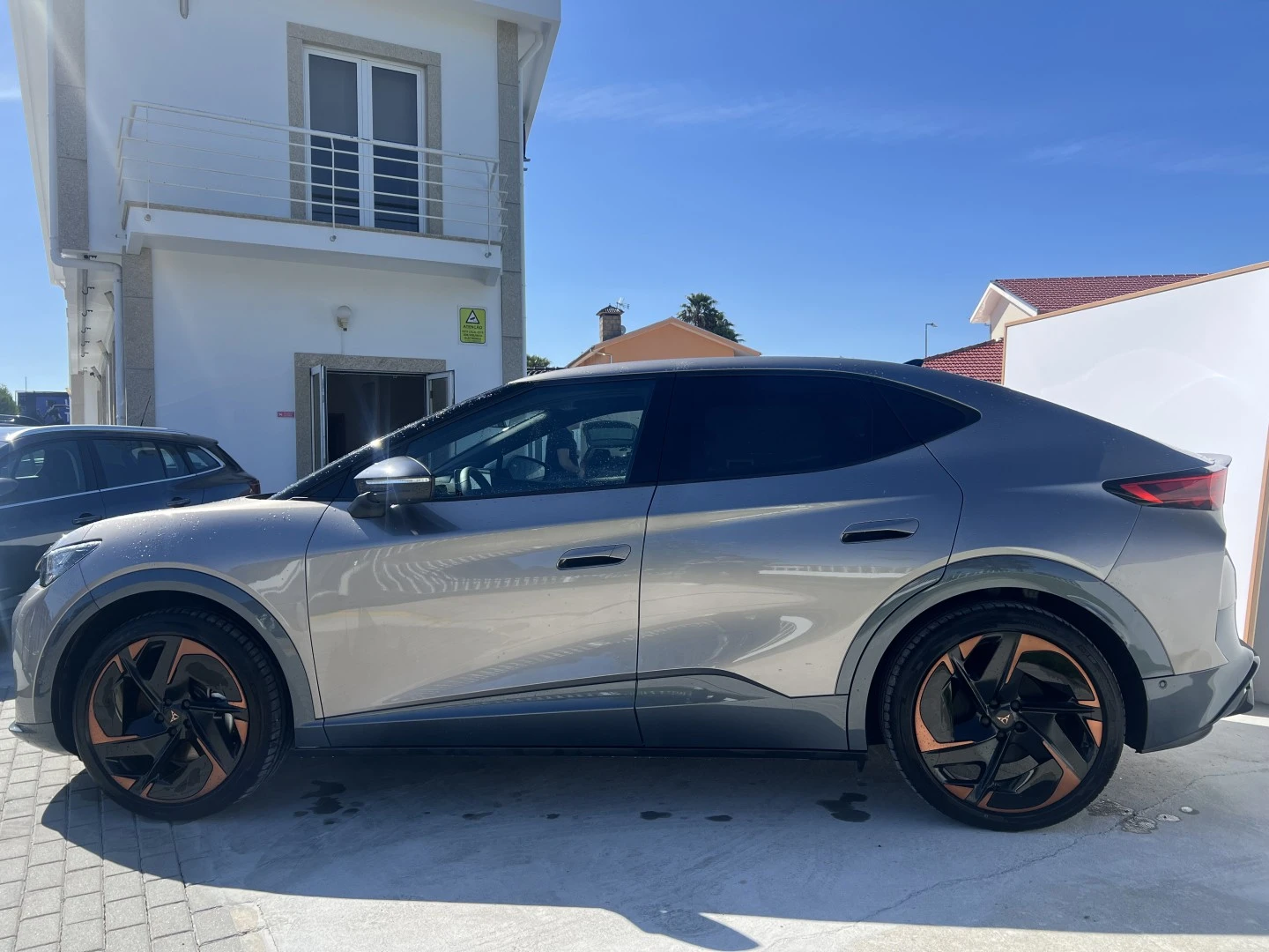 Cupra Tavascan 77 kWh Adrenaline
