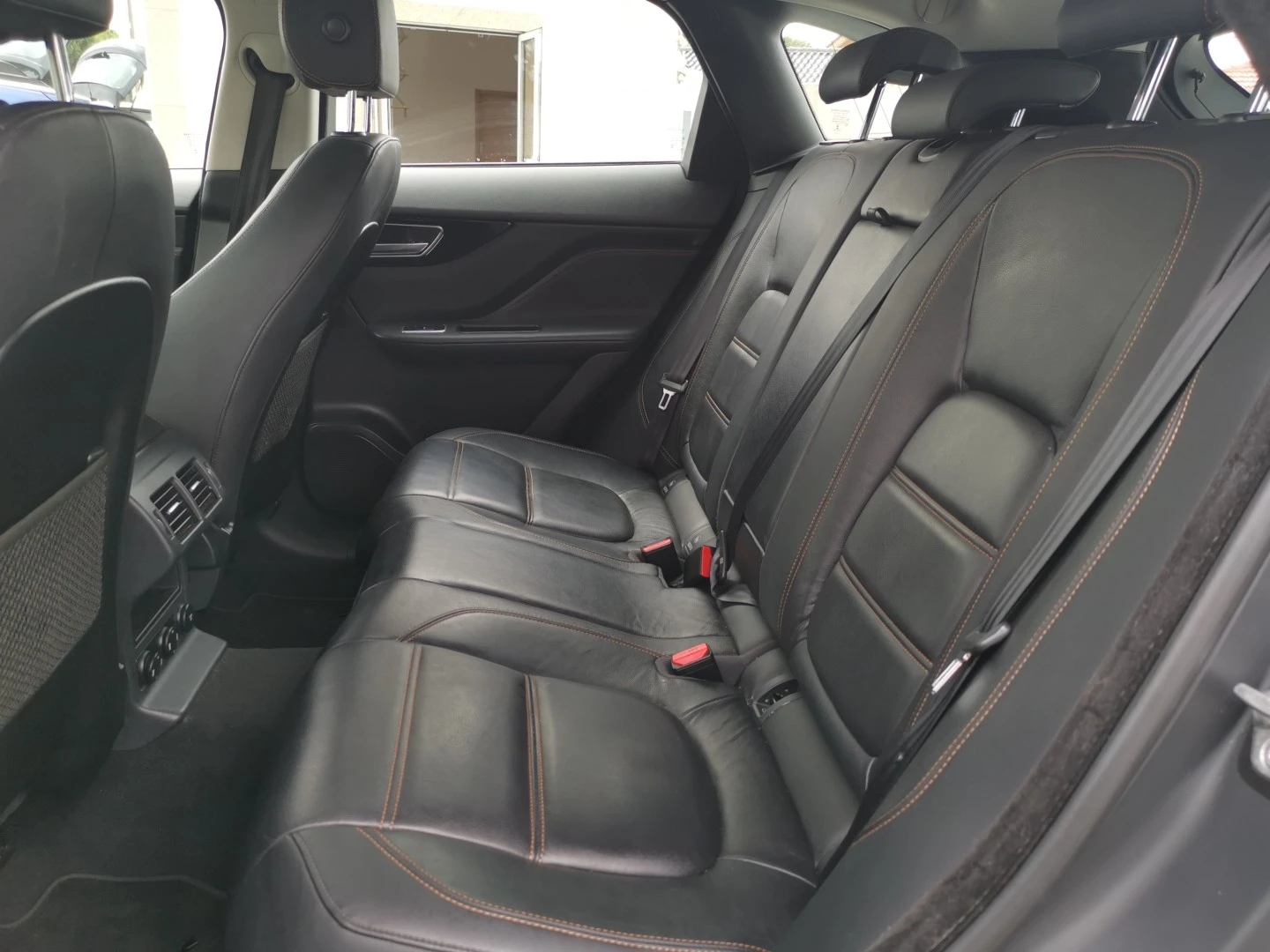 Jaguar F-Pace 2.0 i4D Portfolio