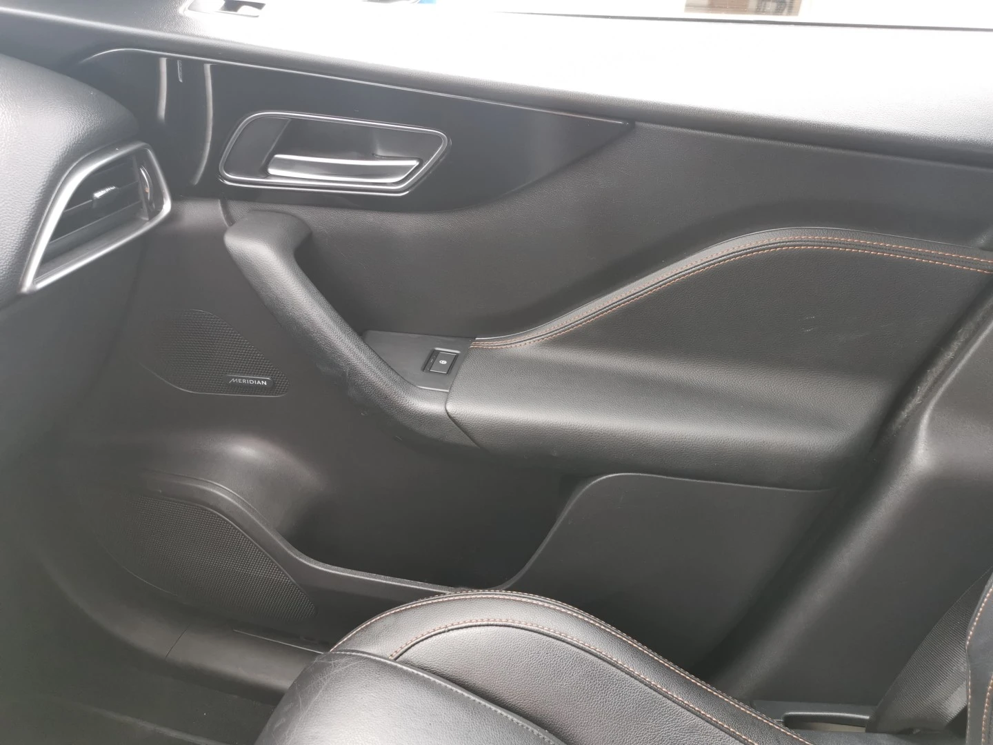 Jaguar F-Pace 2.0 i4D Portfolio