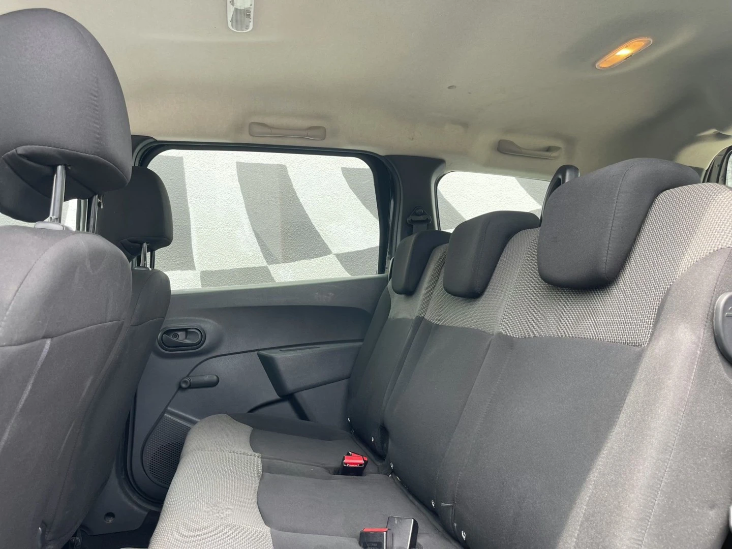 Dacia Lodgy 1.5 Blue dCi Stepway 7L