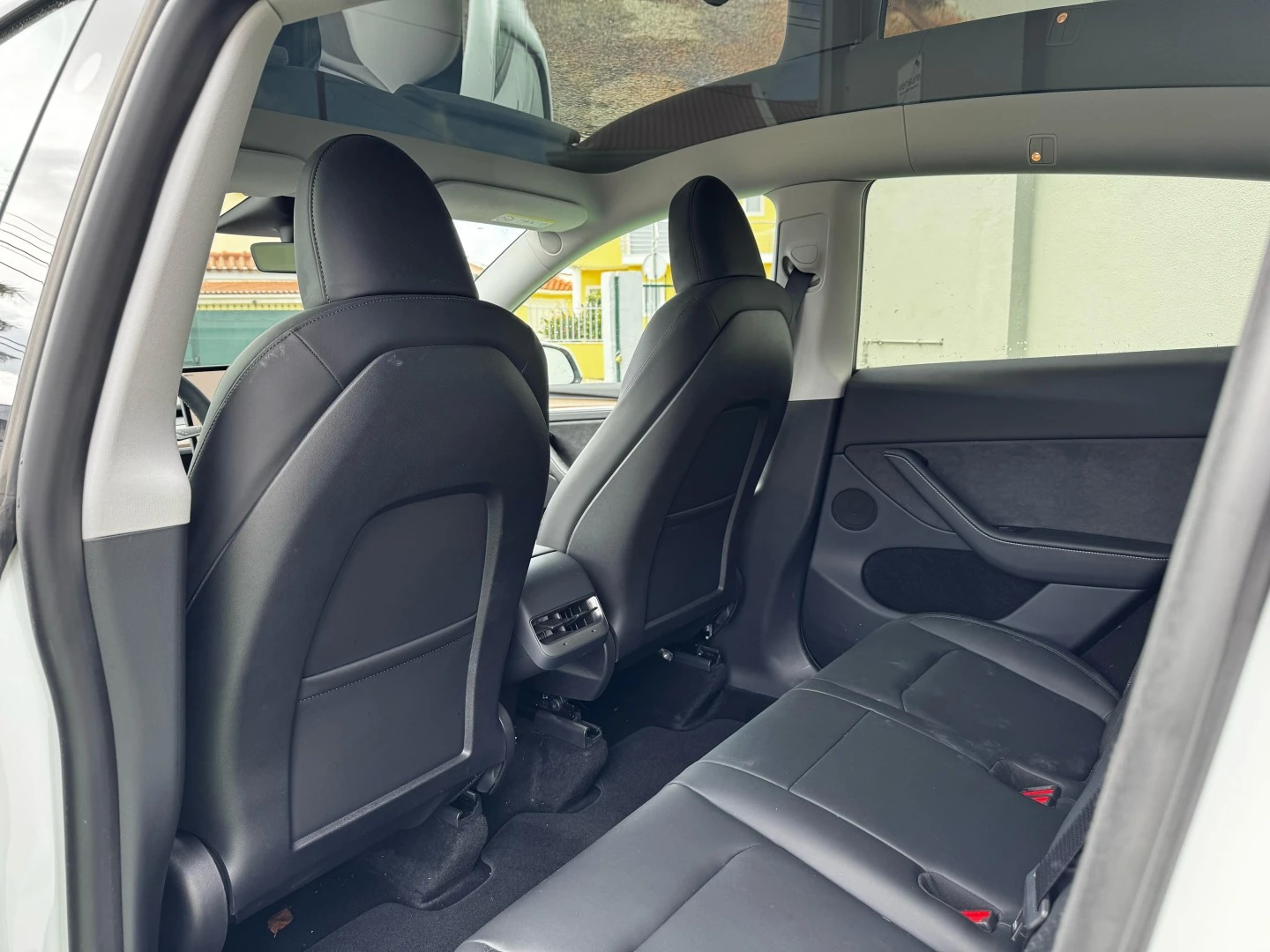 Tesla Model Y Long Range RWD