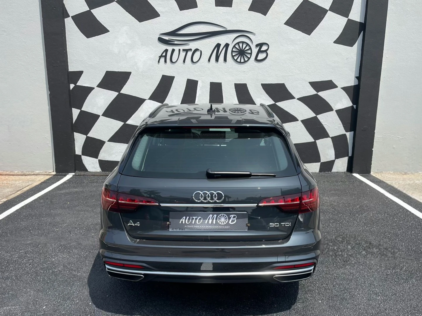 Audi A4 Avant 30 TDI Advanced S tronic