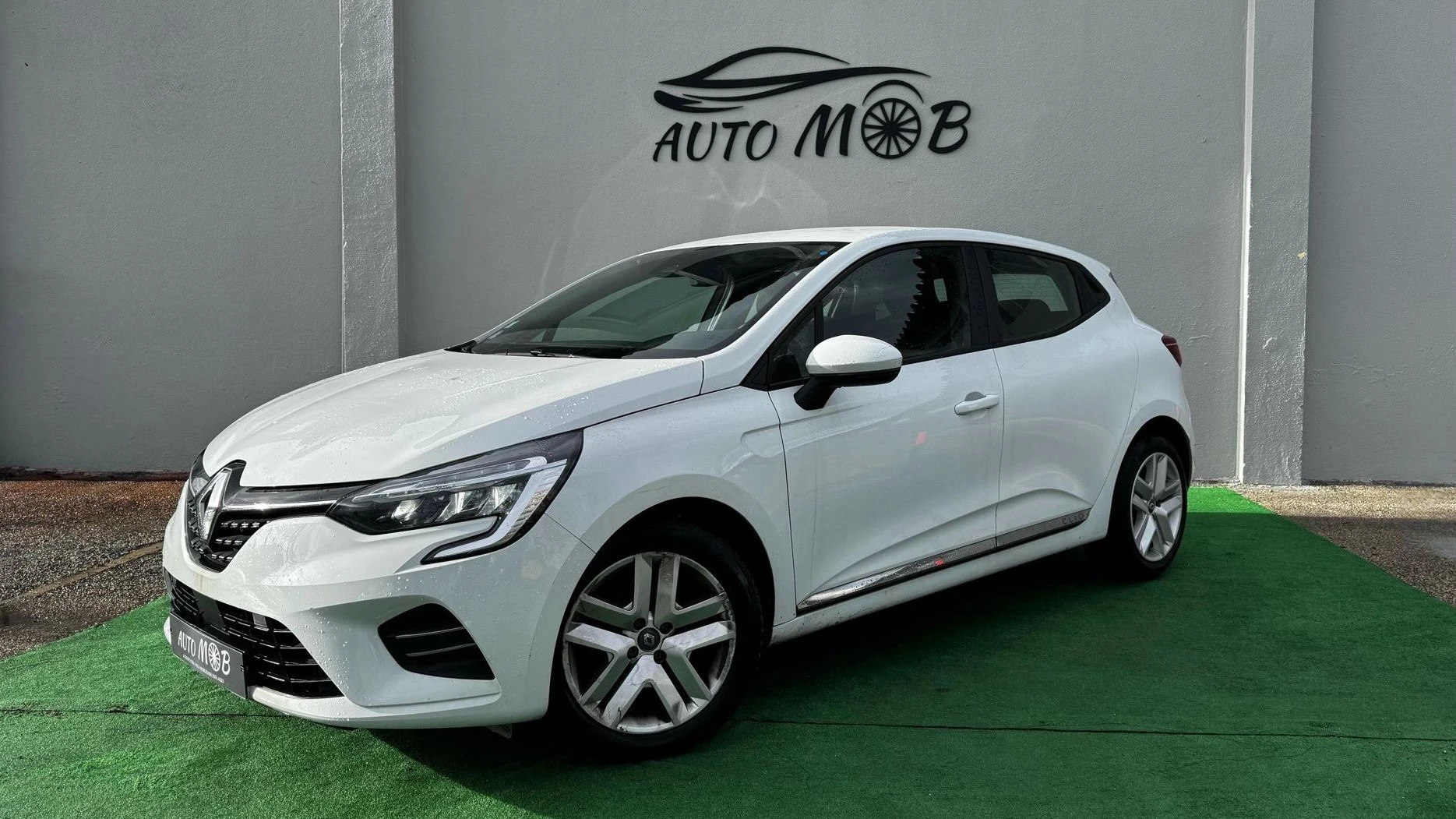 Renault Clio Bussiness Limited