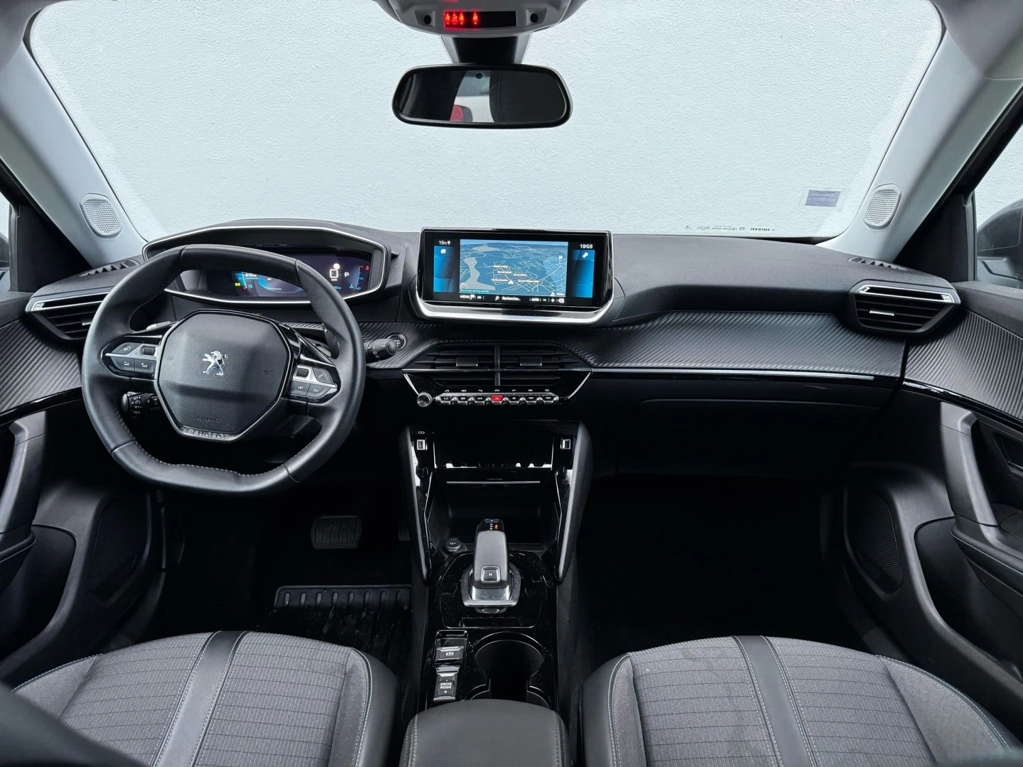 Peugeot 2008 1.5 BlueHDi Allure EAT8