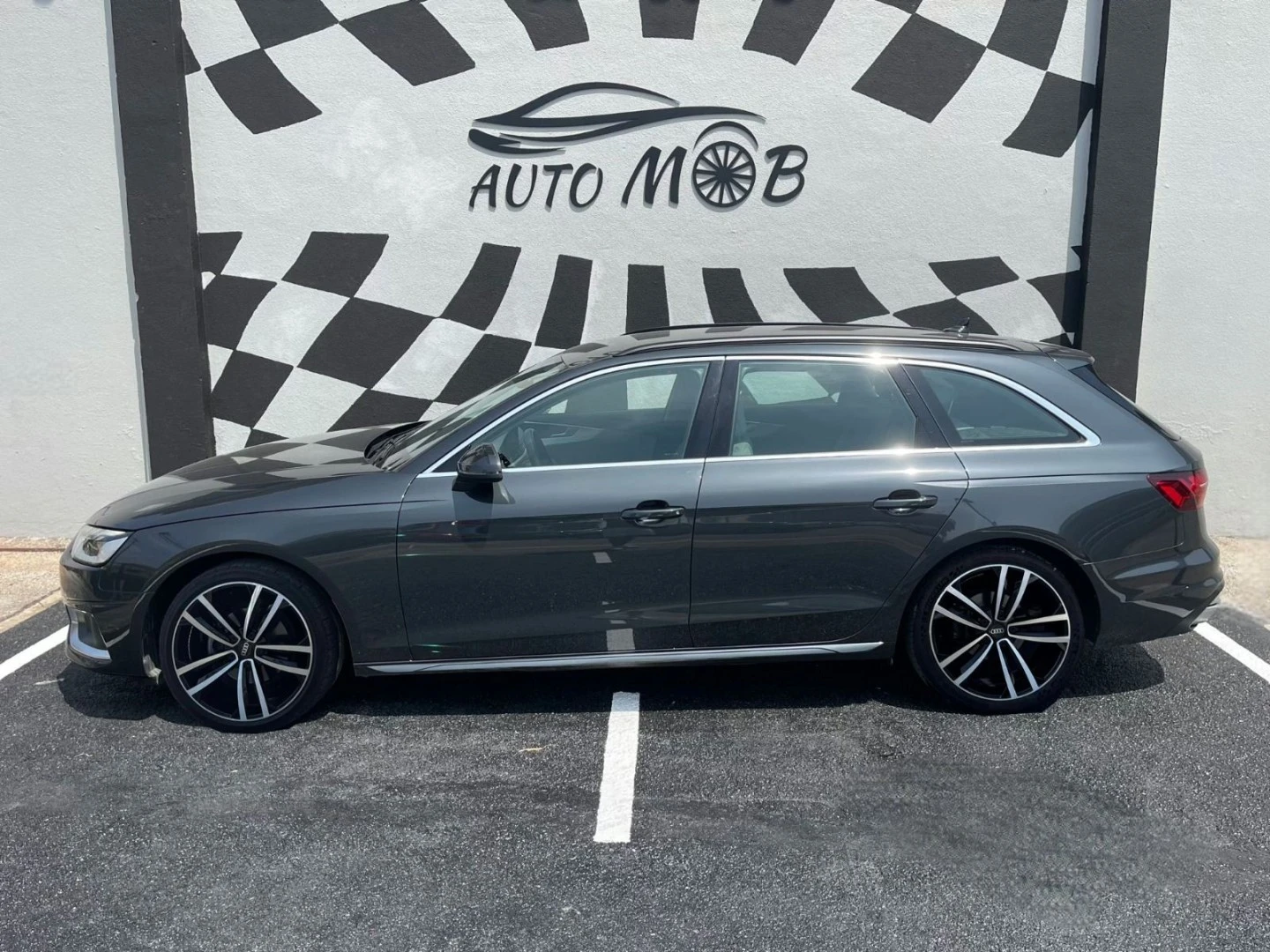 Audi A4 Avant 30 TDI Advanced S tronic