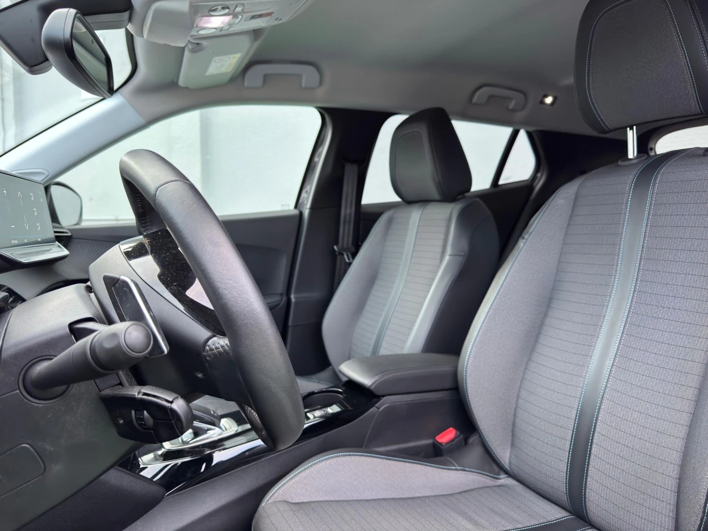 Peugeot 2008 1.5 BlueHDi Allure EAT8
