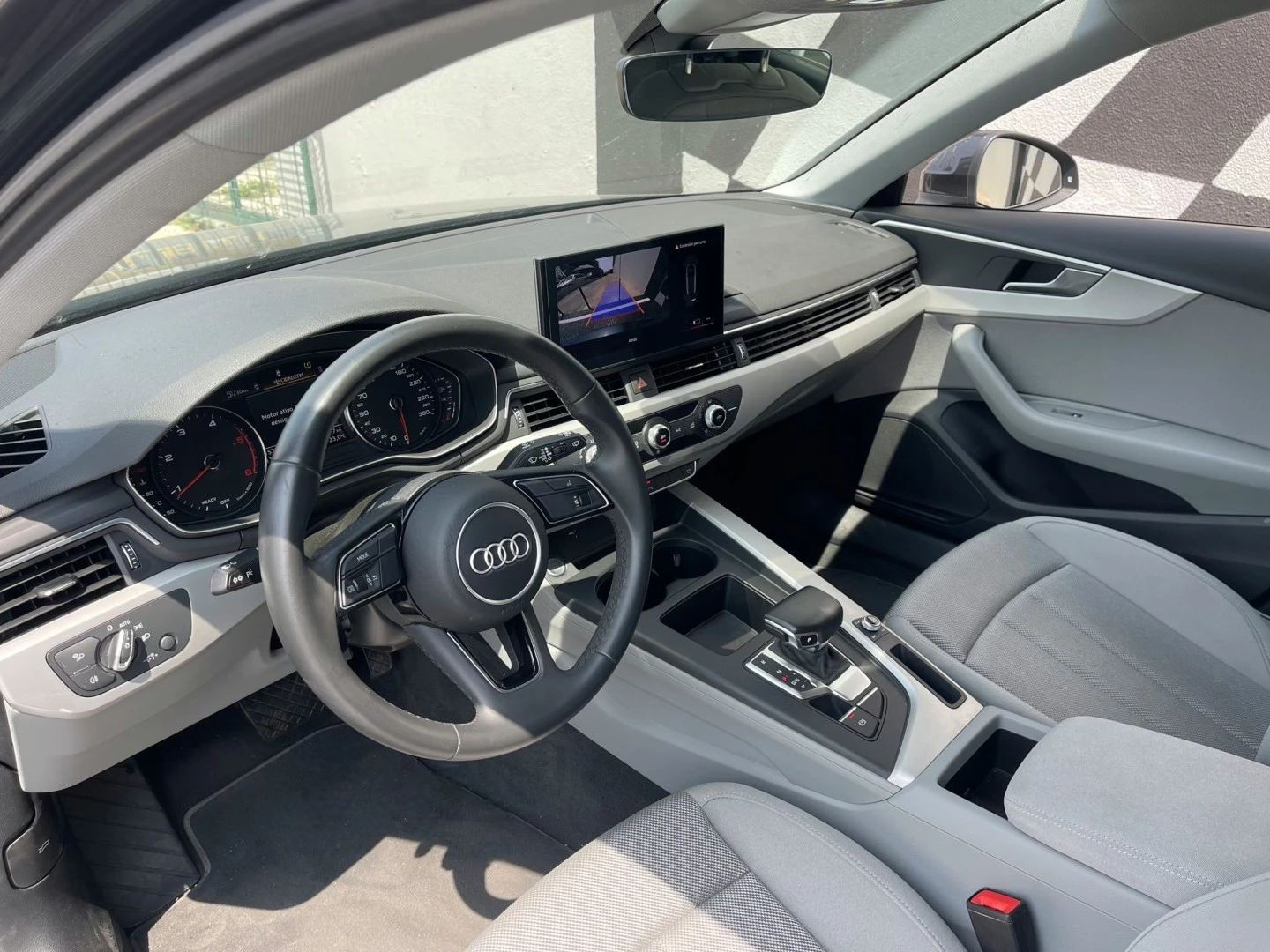 Audi A4 Avant 30 TDI Advanced S tronic