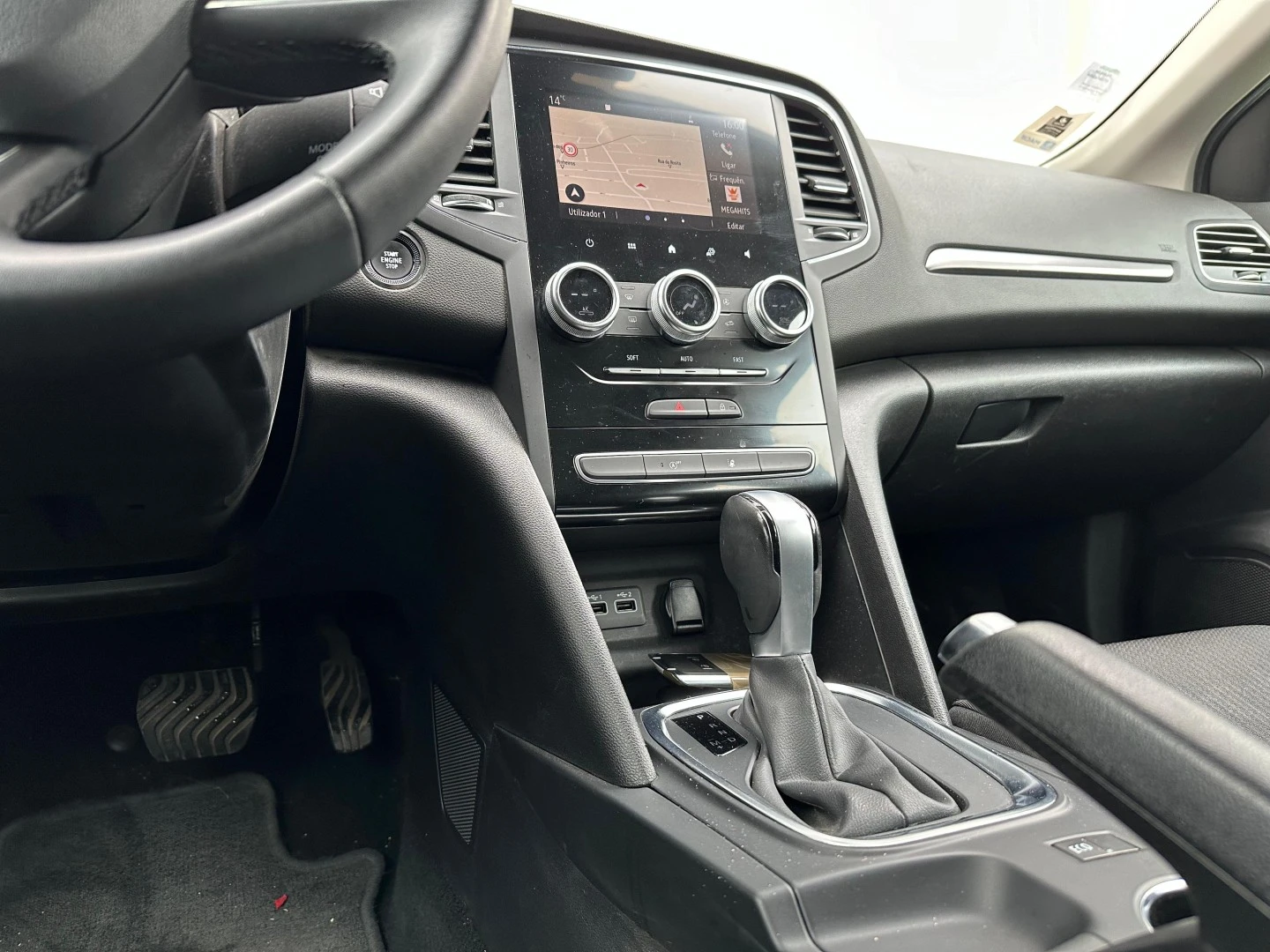 Renault Mégane Sport Tourer BLUE dCi 115 EDC BUSINESS EDITION