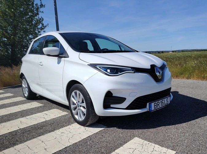 Renault Zoe (c/bateria) 51kwh experience + assentos aquecido + extras