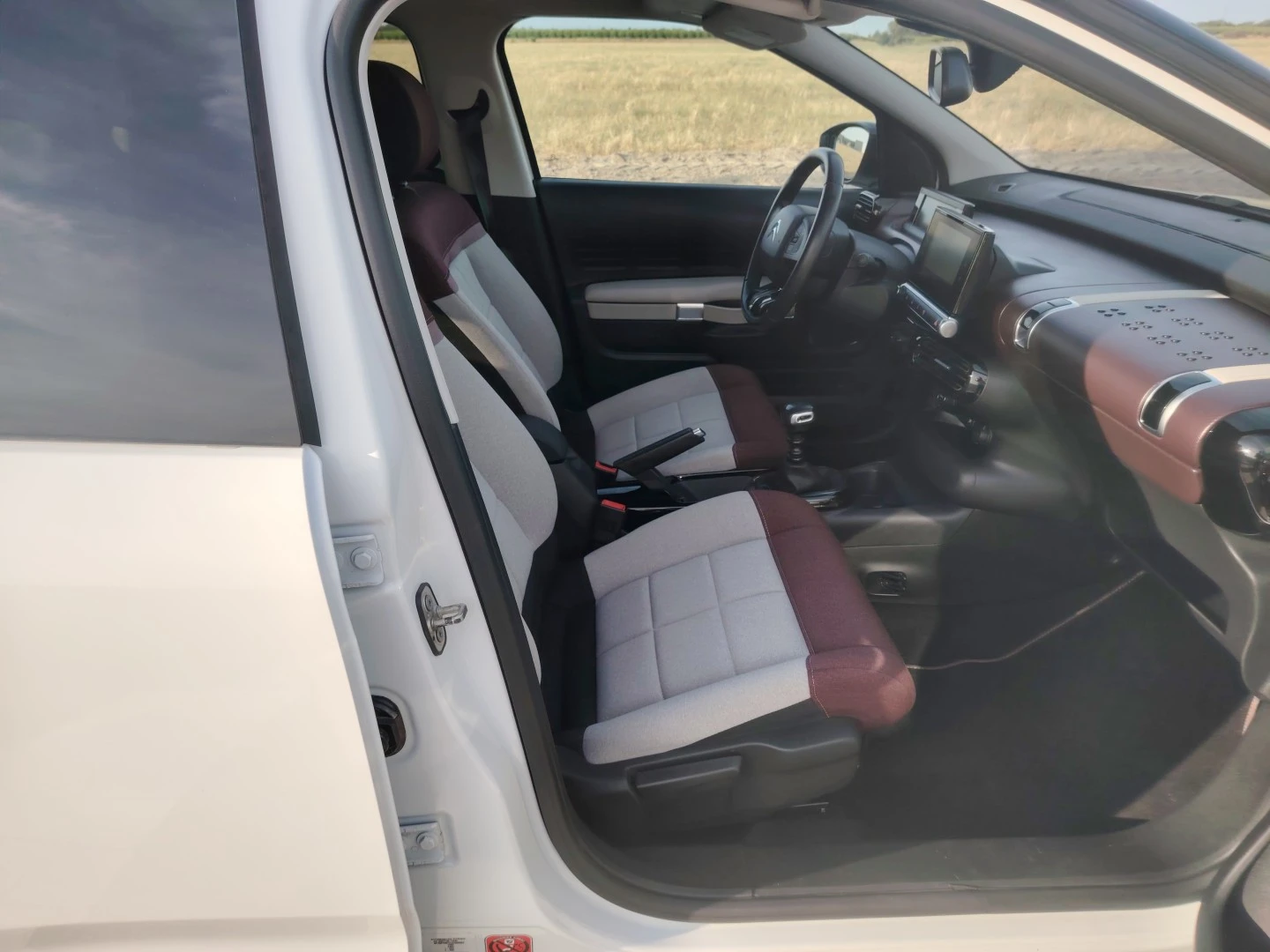 Citroën C4 Cactus SHINE 130 CV S&S 5P COM EXTRAS