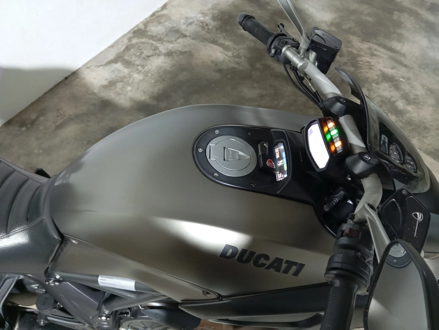 Ducati Diavel 1200 STRADA ABS