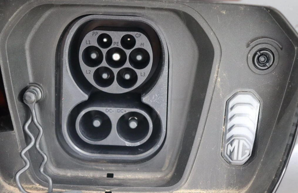 MG MG4 MG4 X-POWER 64 kWh 435 CV NOVO