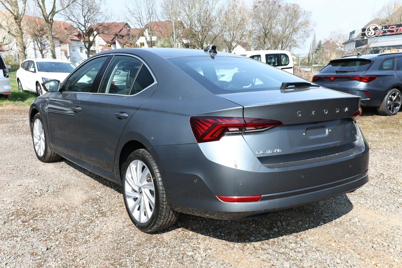 Skoda Octavia PHEV 204CV DSG CAM KEYLESS JANTES18 ASSENTOS AQUECIDOS NOVO 10 KM