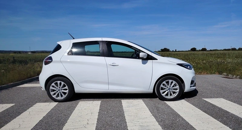 Renault Zoe (c/bateria) 51kwh experience + assentos aquecido + extras