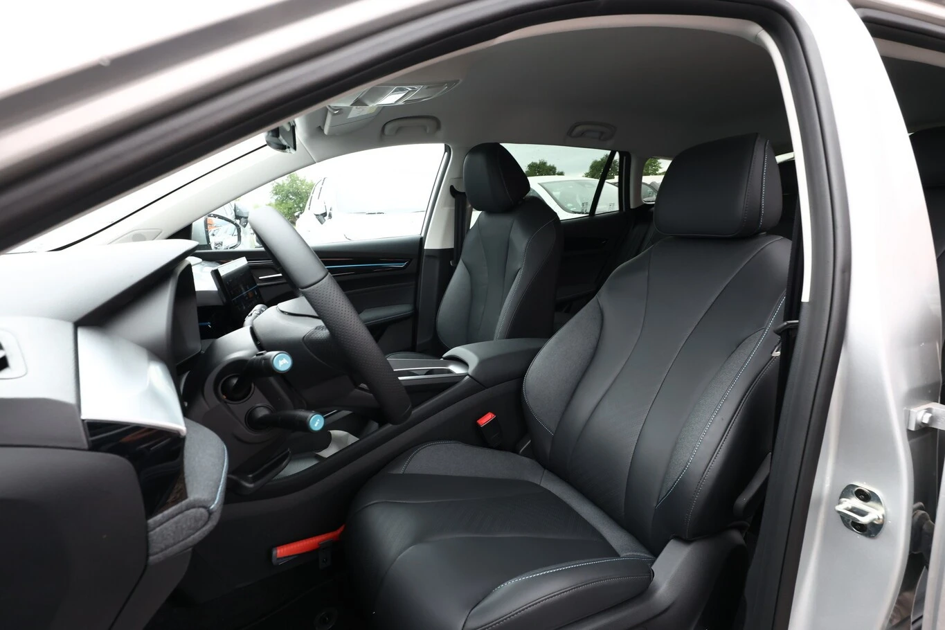 MG MG5 61KW LUXURY 156CV NOVO 10 KM