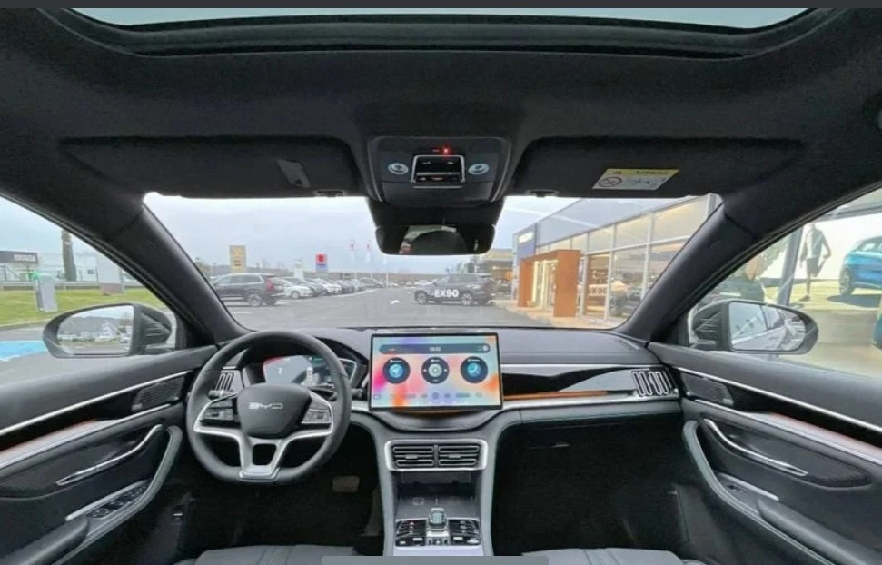 BYD Seal U 87 kw DESIGN NOVO 10 KM