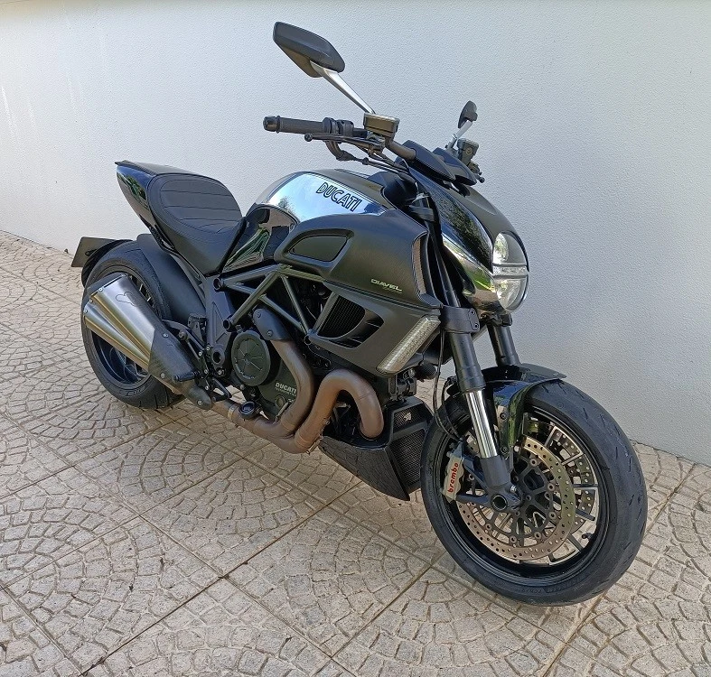 Ducati Diavel 1200 CROMO ABS COM EXTRAS