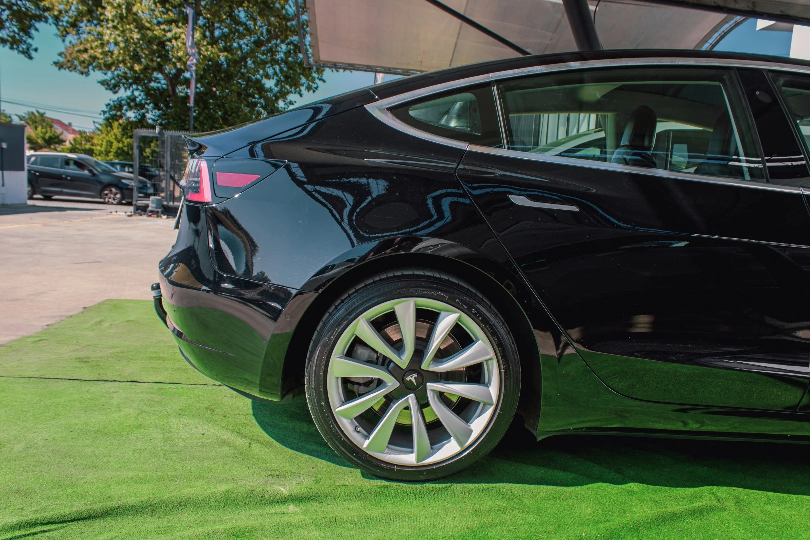 Tesla Model 3 Standard Range Plus RWD