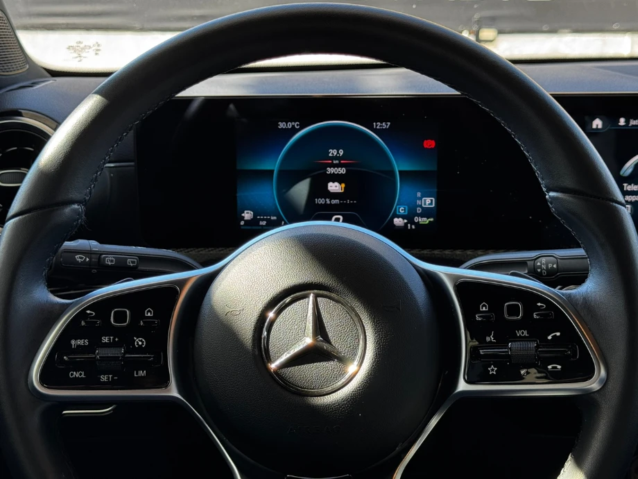 Mercedes-Benz A 250 e