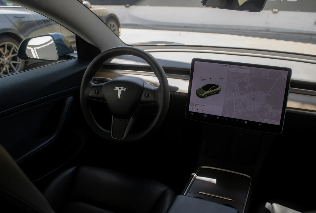 Tesla Model 3 Standard RWD Plus