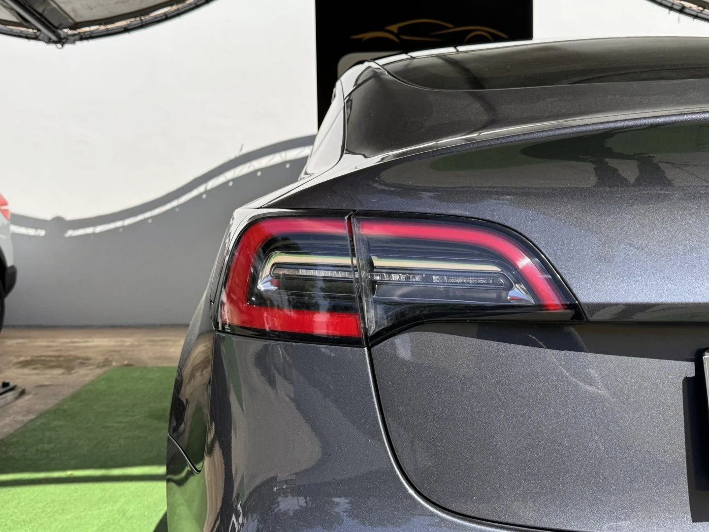 Tesla Model 3 Standard Range Plus RWD
