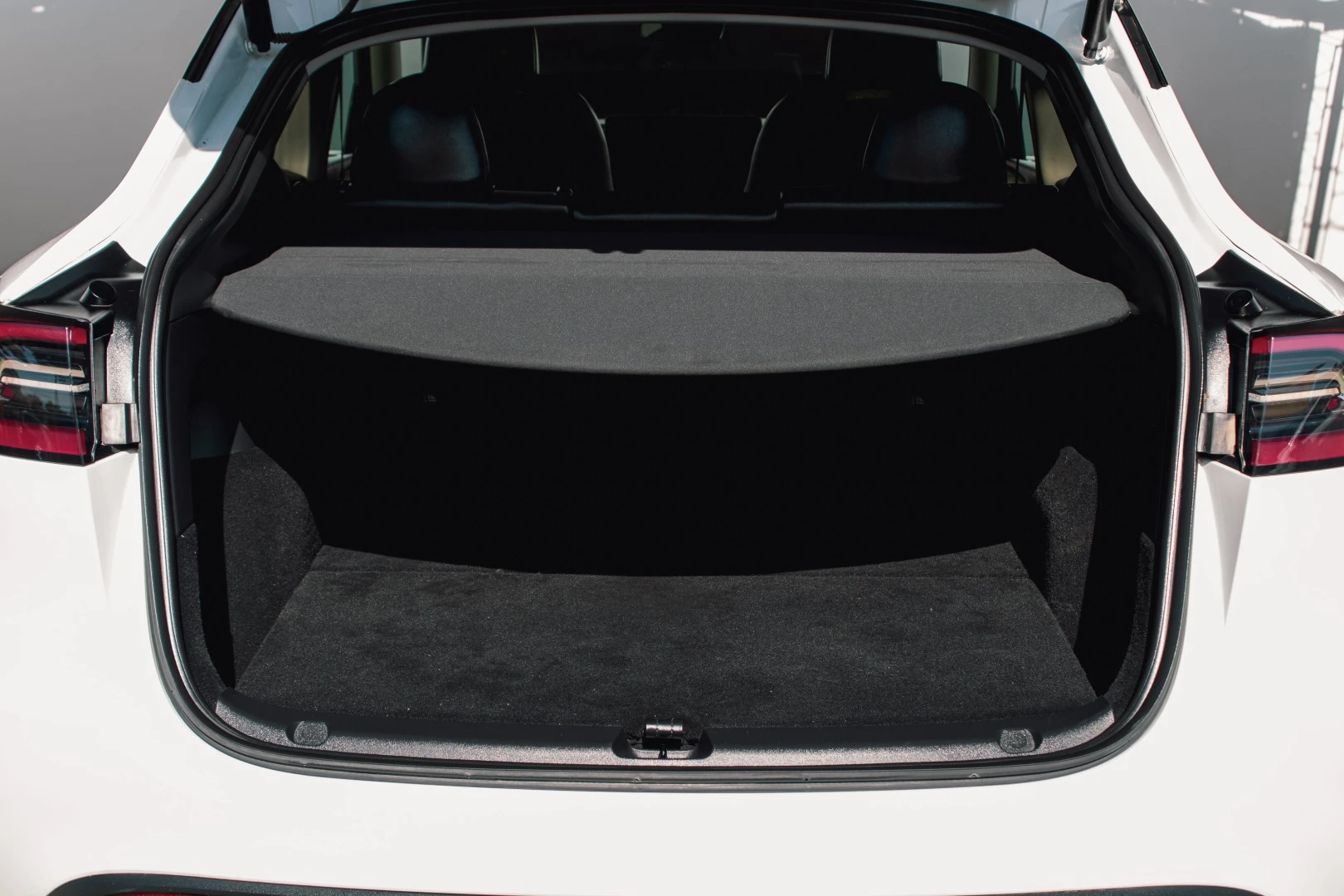 Tesla Model Y Long Range Dual Motor AWD