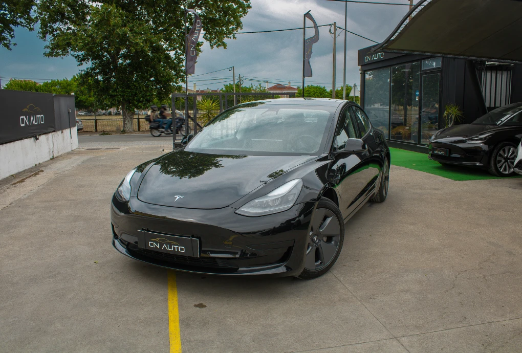Tesla Model 3 Standard Range Plus RWD