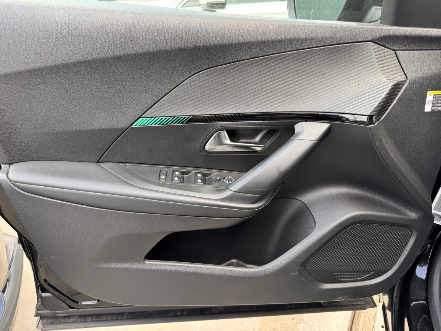 Peugeot e-2008 50 kWh Active Pack