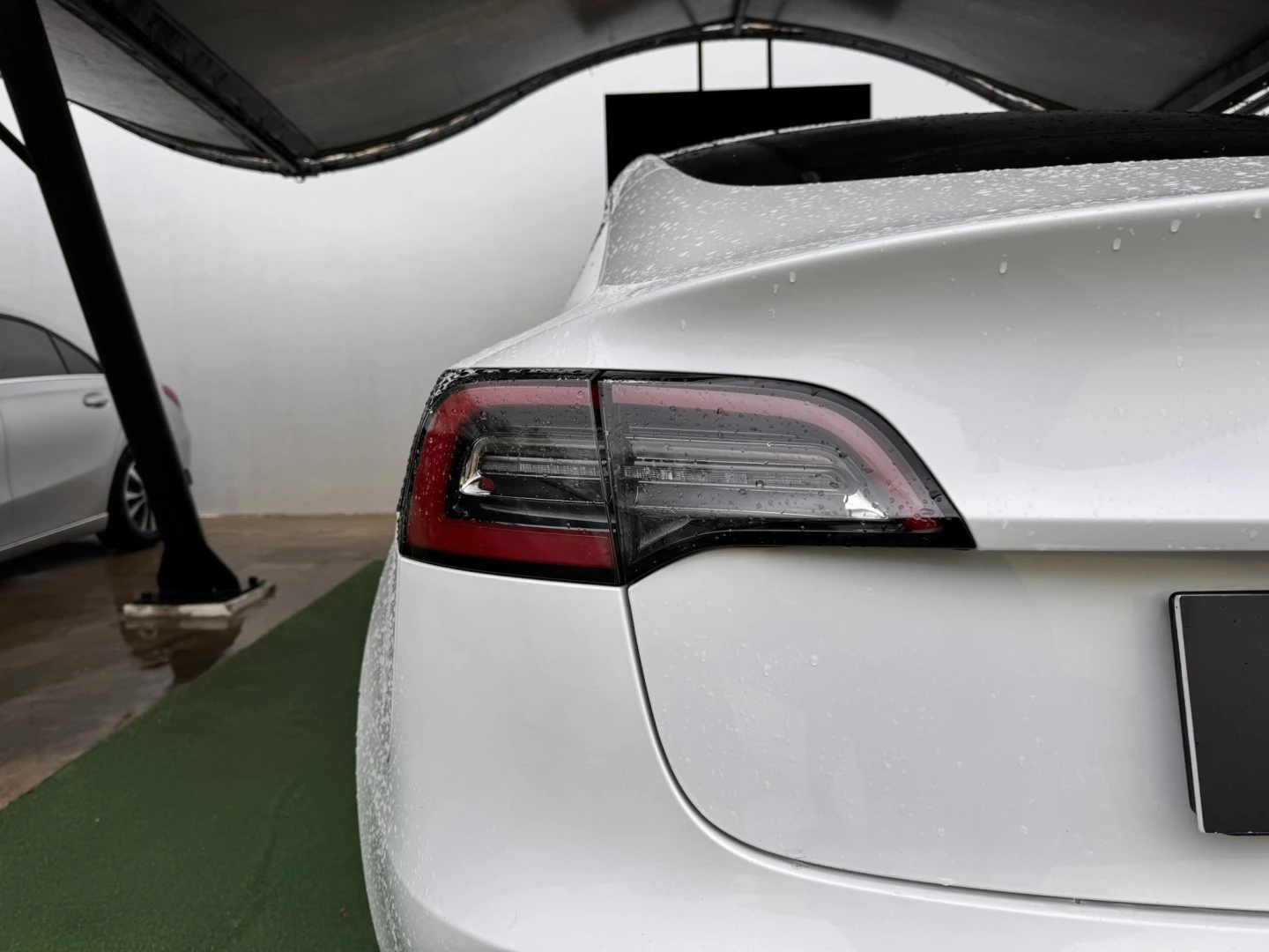 Tesla Model 3 Standard Range Plus RWD