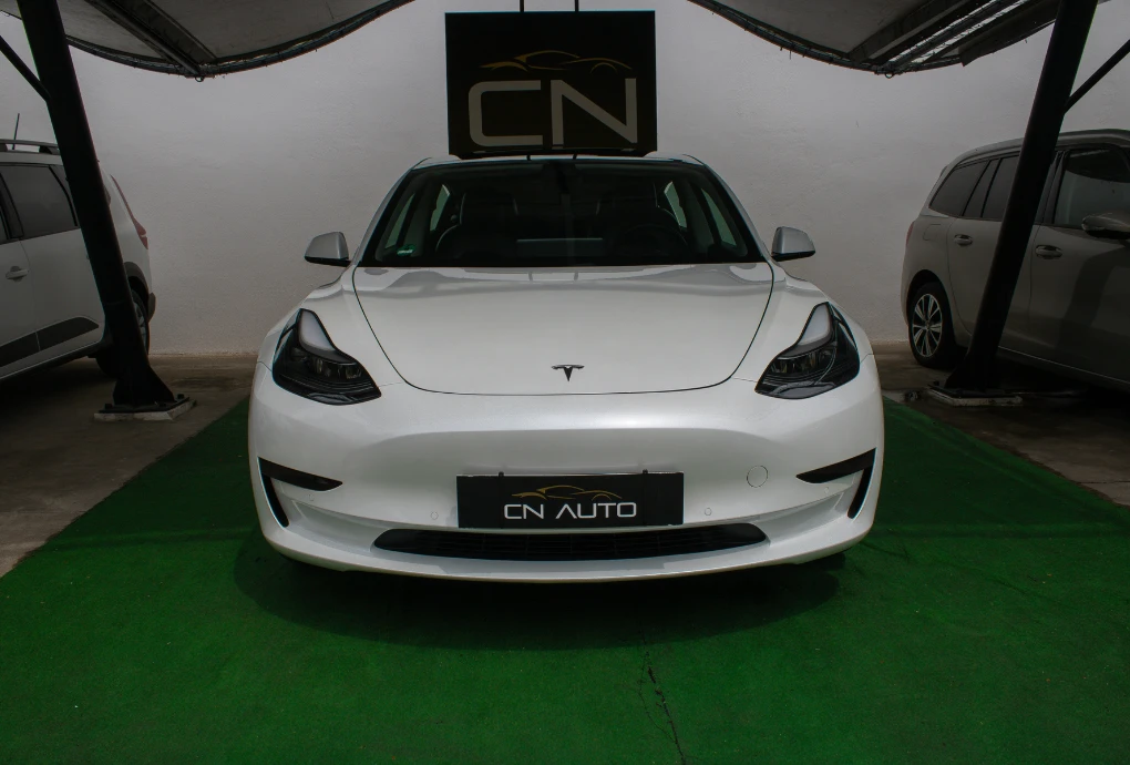 Tesla Model 3 Standard Range Plus RWD