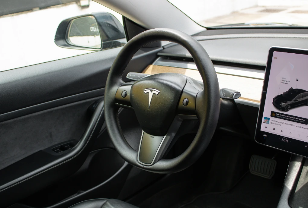 Tesla Model 3 Standard Range Plus RWD