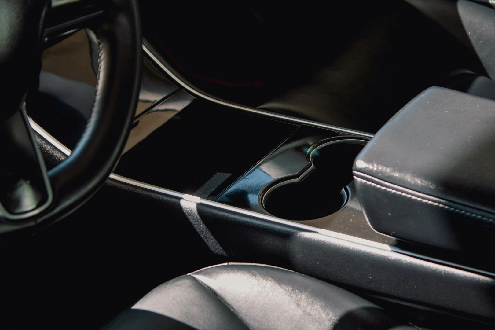 Tesla Model 3 Standard Range Plus RWD