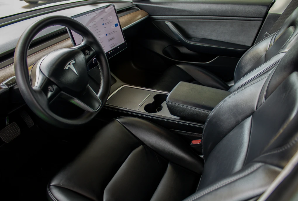 Tesla Model 3 Standard Range Plus RWD
