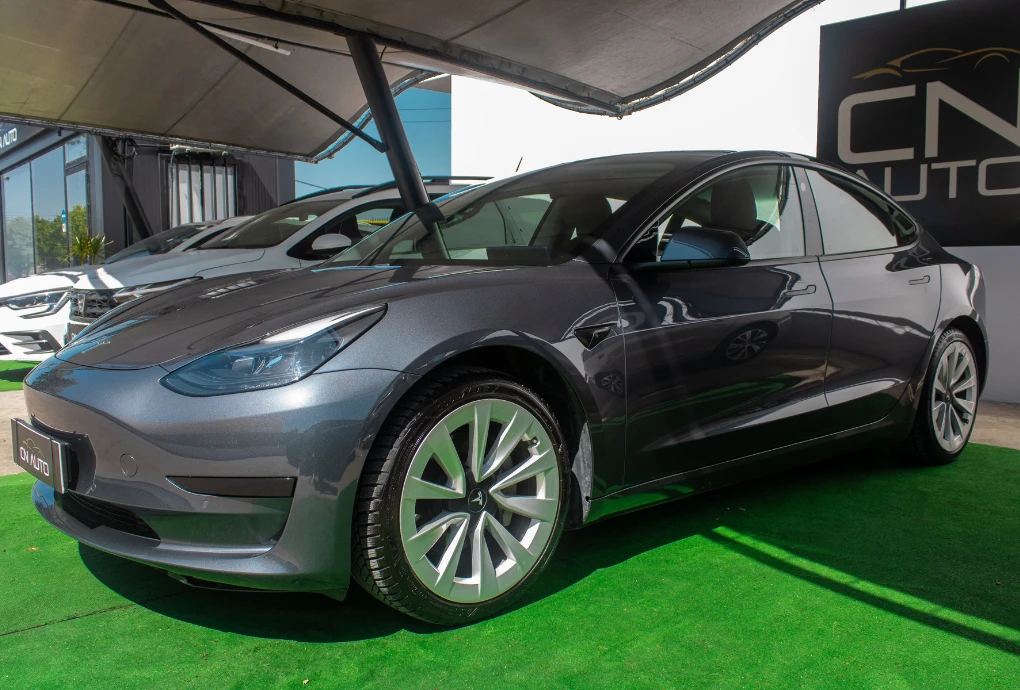 Tesla Model 3 Standard RWD Plus