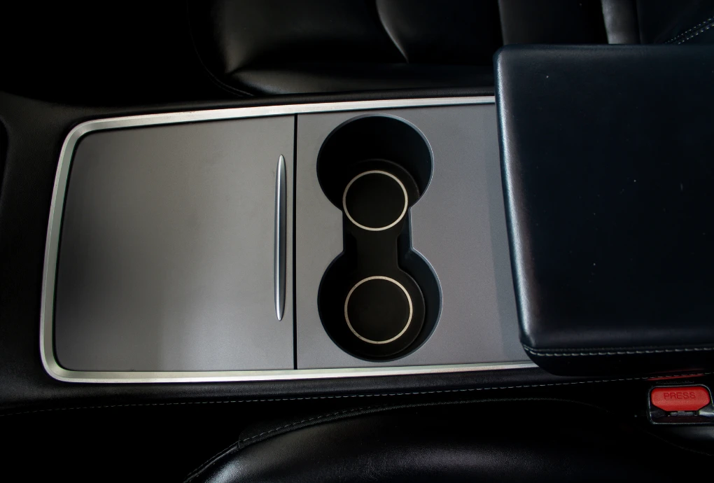 Tesla Model 3 Standard Range Plus RWD