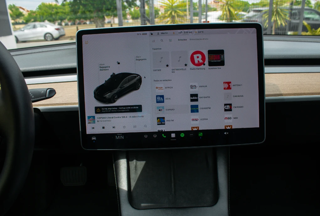 Tesla Model 3 Standard Range Plus RWD