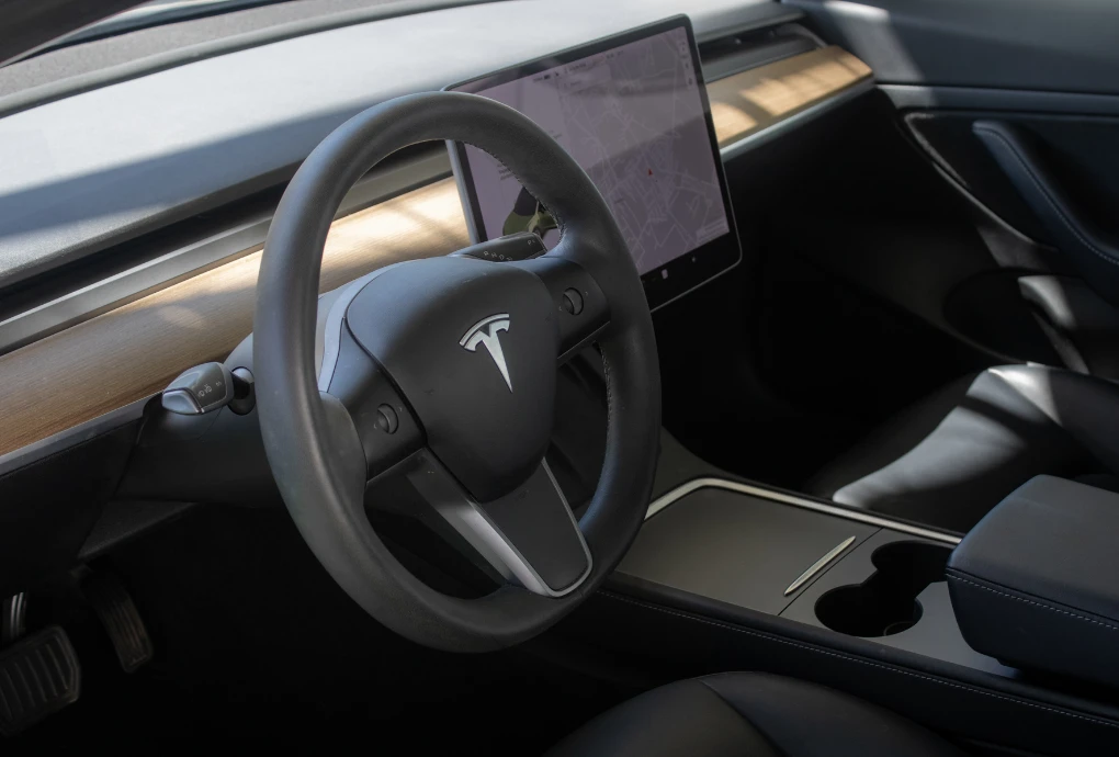 Tesla Model 3 Standard RWD Plus