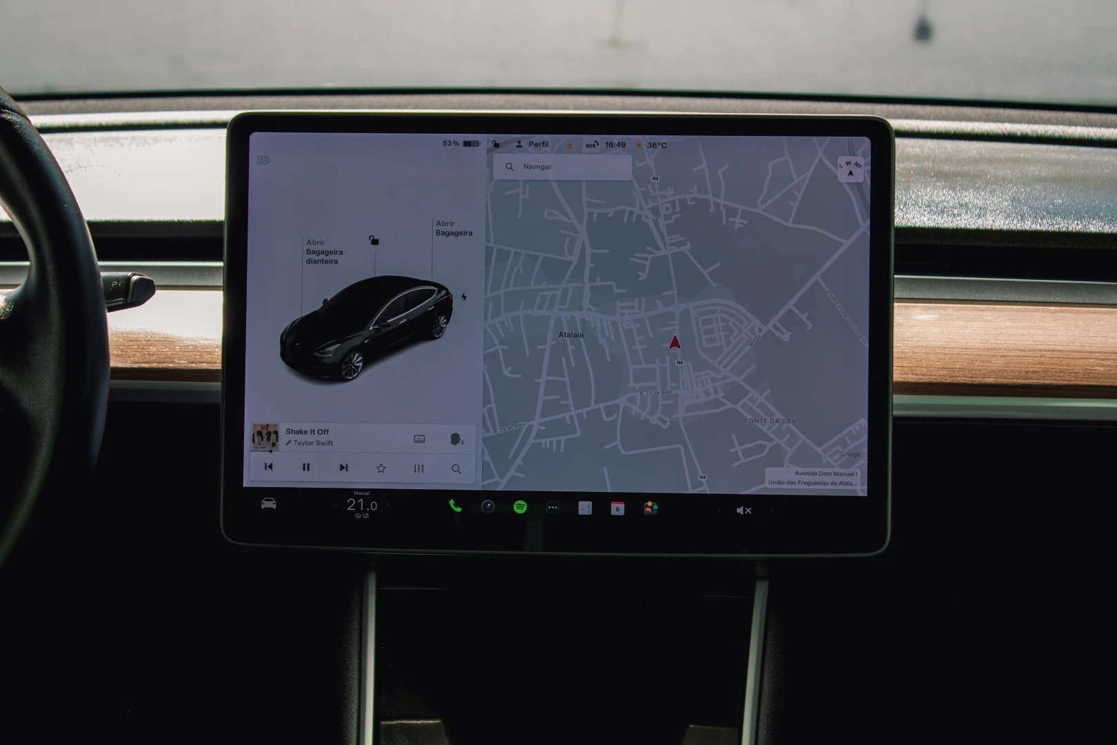 Tesla Model 3 Standard Range Plus RWD