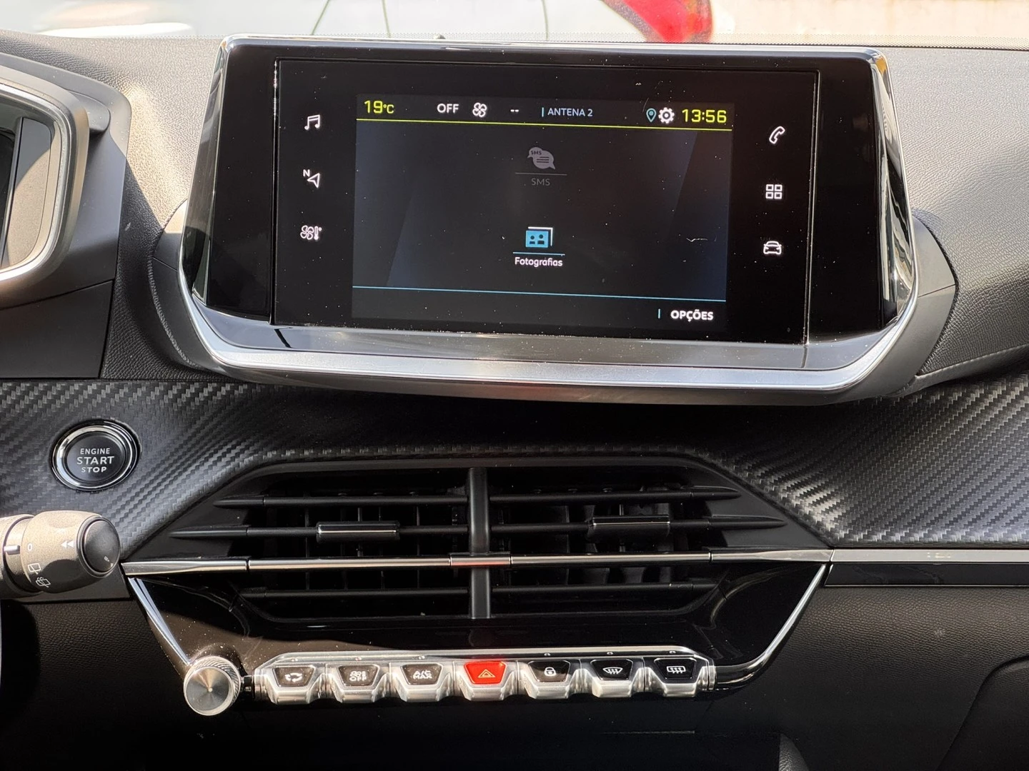 Peugeot e-2008 50 kWh Active Pack