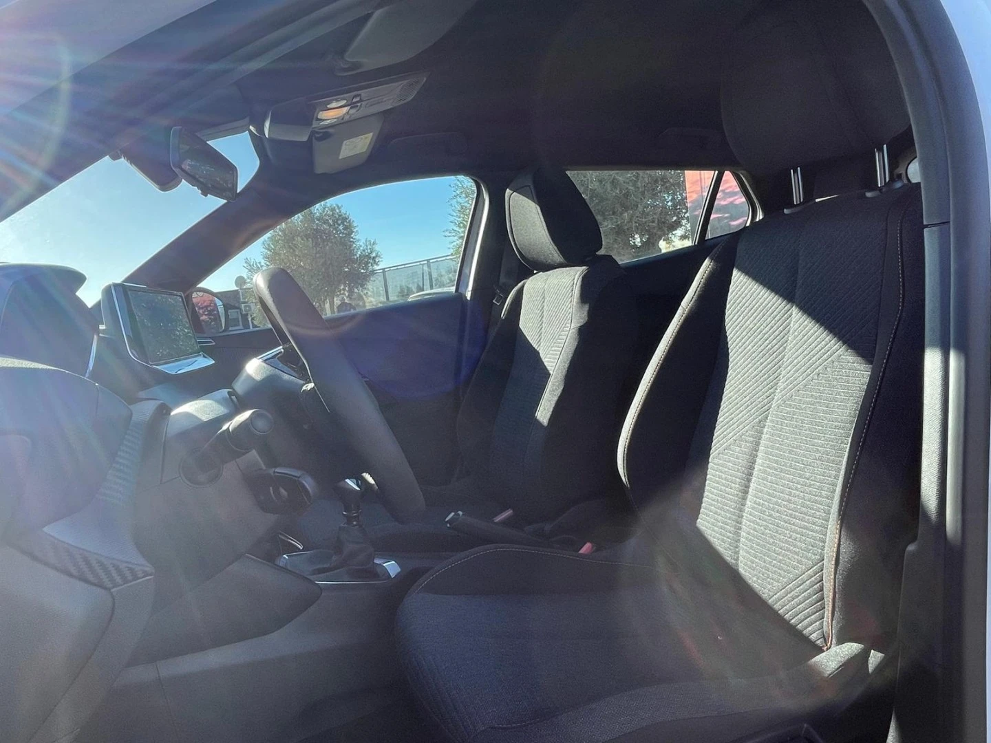 Peugeot 2008 1.2 PURETECH STYLE