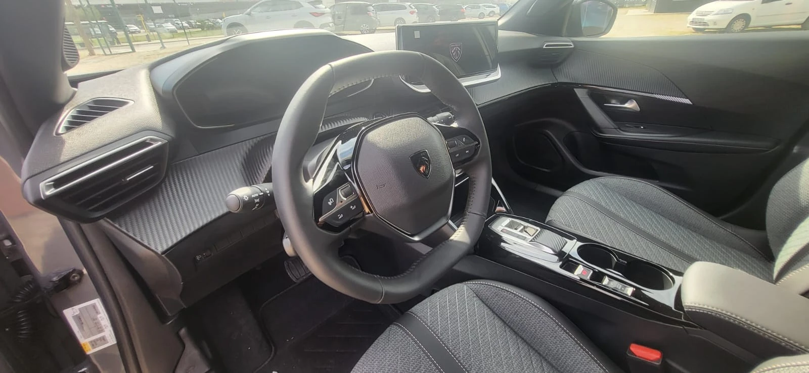 Peugeot e-2008 54 kWh Allure