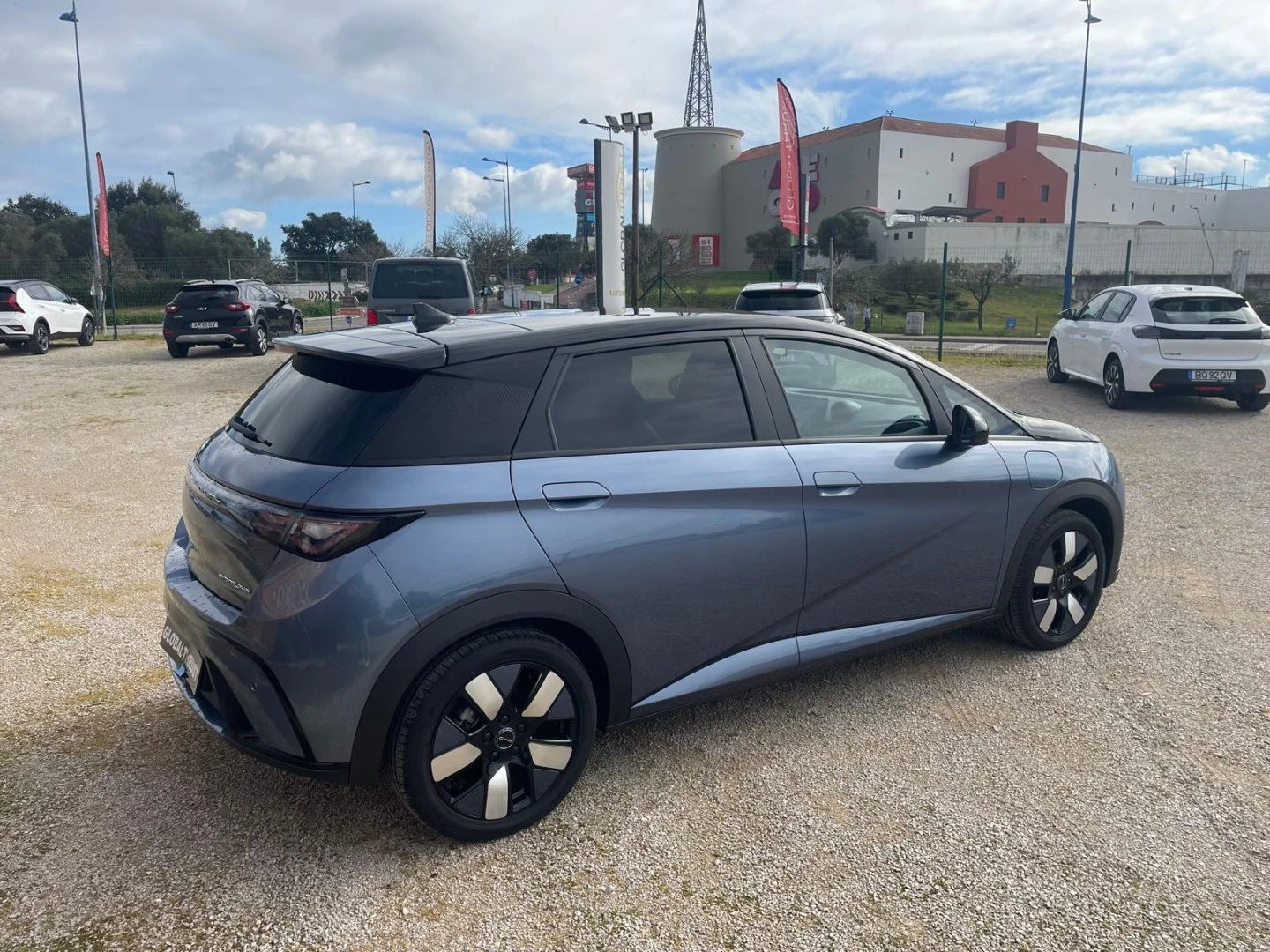 BYD Dolphin 60.4 kWh Design