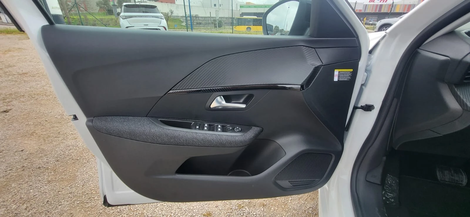 Peugeot e-208 50 kWh Style